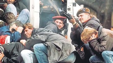 Batılı Zenginler, Sivilleri Hedef Alan Saldırılar İ&ccedil;in &Ouml;deme Yaptı