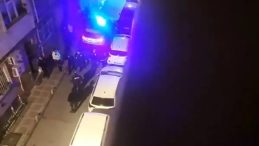Bayrampaşa&apos;da Pompalı Tüfekle Tehdit: 1 Polis ve 4 Yaralı