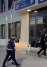 Bedenleri &ccedil;ocuk ruhları canavar: İşyerini kurşunlayıp o anları kaydeden 2 &ccedil;ocuk su&ccedil;lu yakalandı