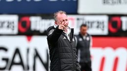 Beşiktaş'ta Sergen Yalçın İdmanda