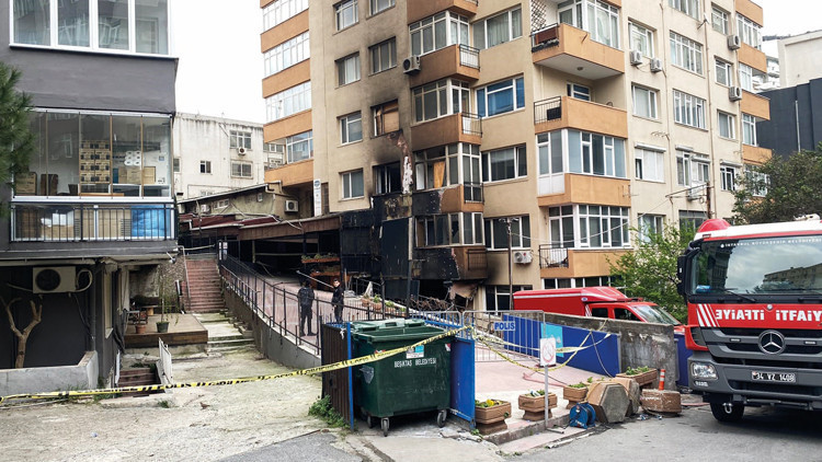 Beşiktaş'taki gece kul&uuml;b&uuml; yangını: Basit &ouml;nlemler engellerdi