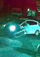Beylikd&uuml;z&uuml;'nde Endişe Yaratan Kaza: Hızlı Giden Motosiklet Otomobile &Ccedil;arptı!