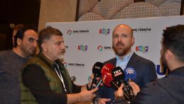 Bilal Erdoğan ve &Ouml;mer &Ccedil;elik Ter&ouml;rs&uuml;z T&uuml;rkiye i&ccedil;in gen&ccedil;lerle buluştu