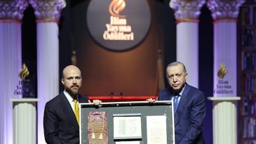 Bilal Erdoğan'dan M&uuml;jdeli Haber: İlim Yayma &Ouml;d&uuml;lleri Uluslararası D&uuml;zeye Taşınıyor