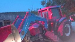 Bilecik’te Traktör ve Minibüs Çarpıştı: 3 Yaralı!