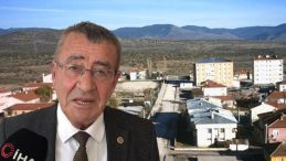 Bin Yıllık Tarihe Sahip İl&ccedil;e, K&ouml;y Olma Tehlikesiyle Karşı Karşıya! Belediye Başkanı Duygularına Hakim Olamadı: 'Bu İl&ccedil;e İ&ccedil;in Utanılacak Bir Durum'