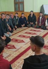 Bir İmamın G&ouml;n&uuml;llere Dokunan Hikayesi: Camiyi &Ccedil;ocukların Sevgi Yuvasına D&ouml;n&uuml;şt&uuml;rd&uuml;