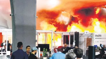 BM İklim Zirvesi&rsquo;ne yangın tahliyesi