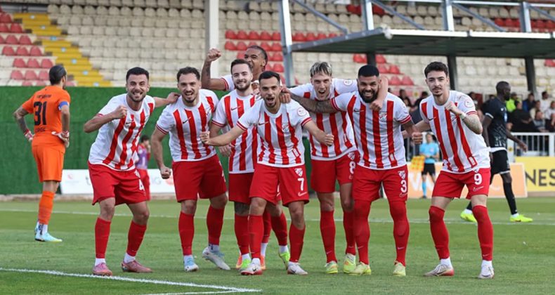 Boluspor'dan Evinde 4 Gollü Galibiyet!