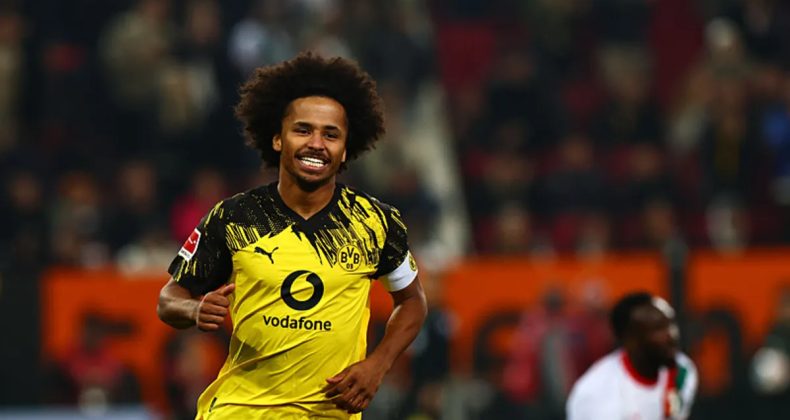 Borussia Dortmund'un Yıldızı Adeyemi, Silah Taşıdığı İçin Para Cezası Aldı