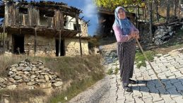 Bu k&ouml;yde yalnızca 4 kişi var: Halkın tamamı komşu il&ccedil;elere g&ouml;&ccedil; etti! 'Yıkık d&ouml;k&uuml;k yapılar arasında hayatta kalıyoruz'