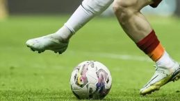 BUG&Uuml;NK&Uuml; MA&Ccedil;LAR 22 KASIM 2025: Bug&uuml;n hangi ma&ccedil;lar var, kimin ma&ccedil;ı, saat ka&ccedil;ta ve hangi kanalda?