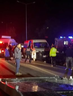 Bursa ve Balıkesir'deki Kazalarda 2 Kişi Hayatını Kaybetti, 13 Kişi Yaralandı