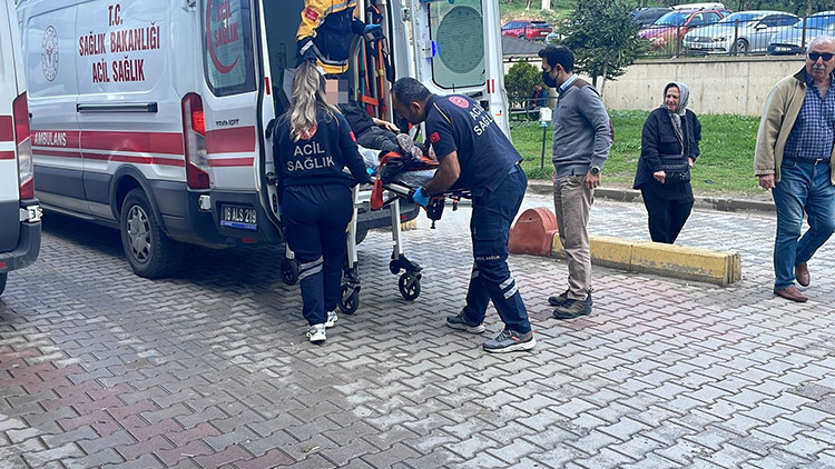 Bursa'da 20 Öğrenci Gıda Zehirlenmesi Şüphesiyle Hastaneye Kaldırıldı