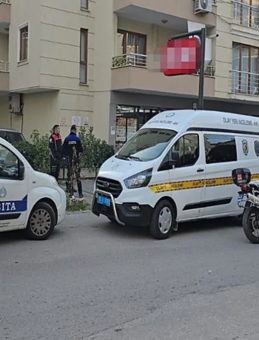 Bursa'da Dehşet Verici Olay: Eski Eşini İş Yerinde Bıçakladı, Ardından Polisi Arayarak Teslim Oldu!