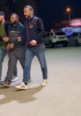 Bursa'da Hapis Cezasıyla Aranıyordu: Otob&uuml;ste Kıskıvrak Yakalandı!