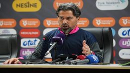 Çaykur Rizespor Teknik Direktörü İlhan Palut: "İhtiyacımız Olan Bir Galibiyet Aldık"