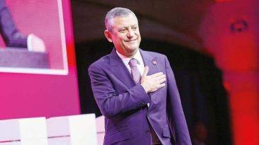 CHP'li Vekillerden &Ouml;zg&uuml;r &Ouml;zel'e Talepler Listesi