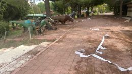 CHP&rsquo;li Belediyenin A&ccedil;ılışını Yaptığı Park Tehlike Aracına D&ouml;n&uuml;şt&uuml;: "Milletin Paraları B&ouml;yle Mi Israf Ediliyor?"