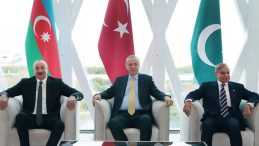 Cumhurbaşkanı Erdoğan, Aliyev ve Şerif ile G&ouml;r&uuml;şt&uuml;
