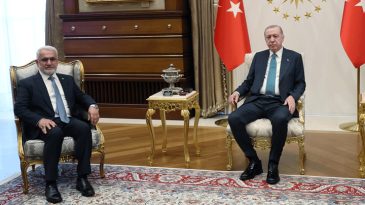 Cumhurbaşkanı Erdoğan, H&Uuml;DAPAR Genel Başkanı Yapıcıoğlu'nu kabul etti