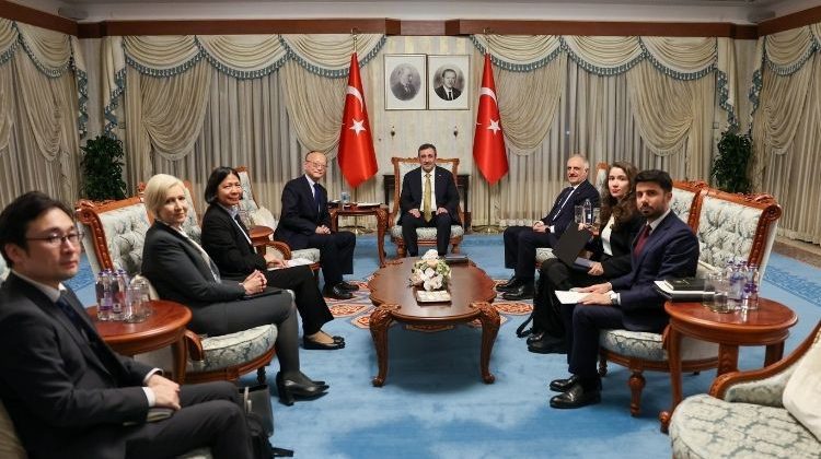 Cumhurbaşkanı Yardımcısı Yılmaz, Asya Kalkınma Bankası Başkanı Kanda'yı kabul etti