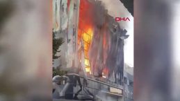 Dilovası'nda Makine Deposunda Yangın: Ekiplerin M&uuml;cadelesi Devam Ediyor