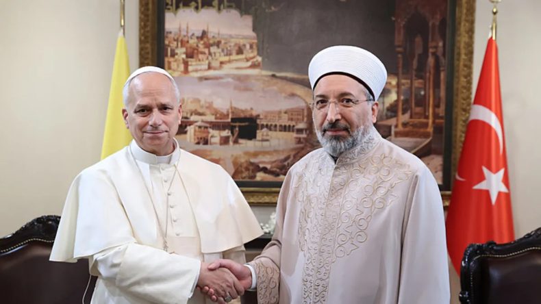 Diyanet İşleri Başkanı Arpaguş, Papa 14. Leo ile bir araya geldi
