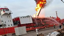 Drone, T&uuml;rk Gemisine &Ccedil;arptı