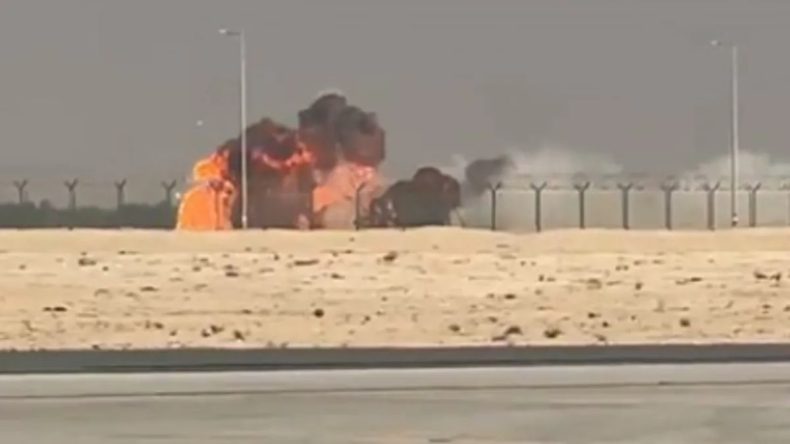 Dubai Hava Gösterisi'nde Hindistan'a Ait Savaş Uçağı Düştü: Pilot Hayatını Kaybetti