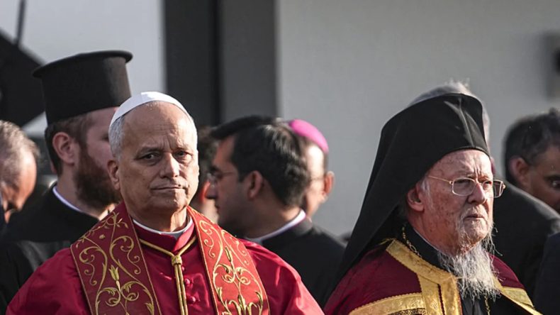 D&uuml;nya Bu Ziyarete Kilitlendi: Papa 14. Leo İznik'teki Ayinin Ardından İstanbul'da!