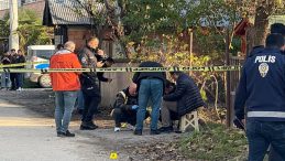 D&uuml;zce'de Kan Donduran Olay! Akraba İki Aile Arasında Silahlı Kavga: Yaralılar Var