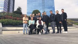 Eğilmeden bükülmeden gururla 40 yıl