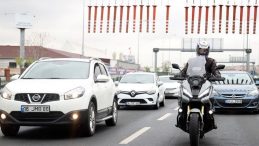 EGM'den motosikletlerde koruyucu eldiven düzenlemesi