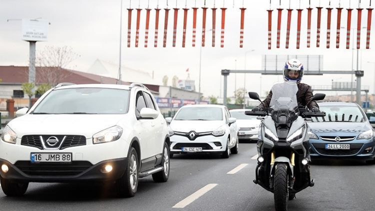 EGM'den motosikletlerde koruyucu eldiven düzenlemesi