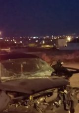 Elazığ&rsquo;da otomobil trakt&ouml;re &ccedil;arptı: Savrulan ara&ccedil; 60 yaşındaki yayayı hayattan kopardı