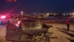 Elazığ&rsquo;da otomobil trakt&ouml;re &ccedil;arptı: Savrulan ara&ccedil; 60 yaşındaki yayayı hayattan kopardı