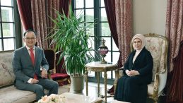 Emine Erdoğan, &Ccedil;in'in Ankara B&uuml;y&uuml;kel&ccedil;isi ile bir araya geldi