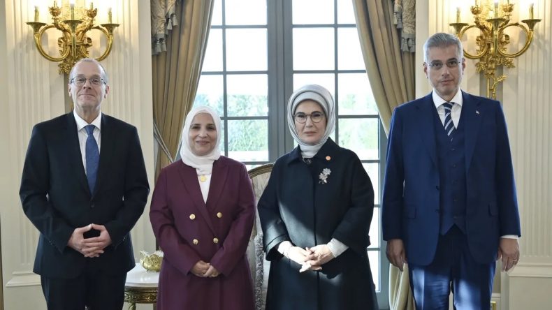 Emine Erdoğan, DS&Ouml; Heyetiyle Bir Araya Geldi