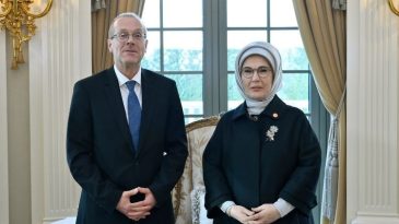 Emine Erdoğan, DS&Ouml; Heyetiyle G&ouml;r&uuml;şt&uuml;