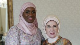 Emine Erdoğan, Senegal Cumhurbaşkanı'nın Eşi Faye ile Bir Araya Geldi