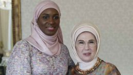 Emine Erdoğan, Senegal Cumhurbaşkanının Eşi Faye ile G&ouml;r&uuml;şt&uuml;