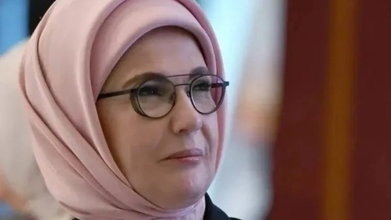 Emine Erdoğan'dan 10 Kasım Mesajı