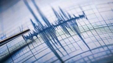 Endonezya'da 6,6 B&uuml;y&uuml;kl&uuml;ğ&uuml;nde Deprem