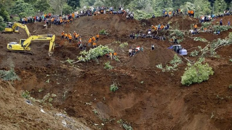 Endonezya’da Toprak Kayması: Can Kayıpları 23’e Yükseldi