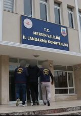 Erdemli'de MİT G&ouml;revlisi Gibi Davranan 3 Dolandırıcı Tutuklandı