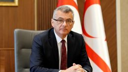 Erh&uuml;rman&rsquo;dan Rum lidere sert tepki: A&ccedil;ıklaması yok h&uuml;km&uuml;nde