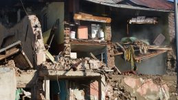 Erzurum'da Doğalgaz Patlaması: 2 Ev &Ccedil;&ouml;kt&uuml;, 1 Kişi Yaralandı!