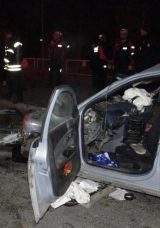 Erzurum&rsquo;da Feci Kaza: Otomobil Hayvan Y&uuml;kl&uuml; Kamyonete &Ccedil;arptı! 1 &Ouml;l&uuml;, 2 Yaralı