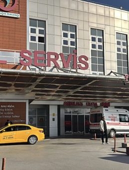 Eskişehir’de Lise Öğrencisi Yemeğin Ardından Hastaneye Kaldırıldı!